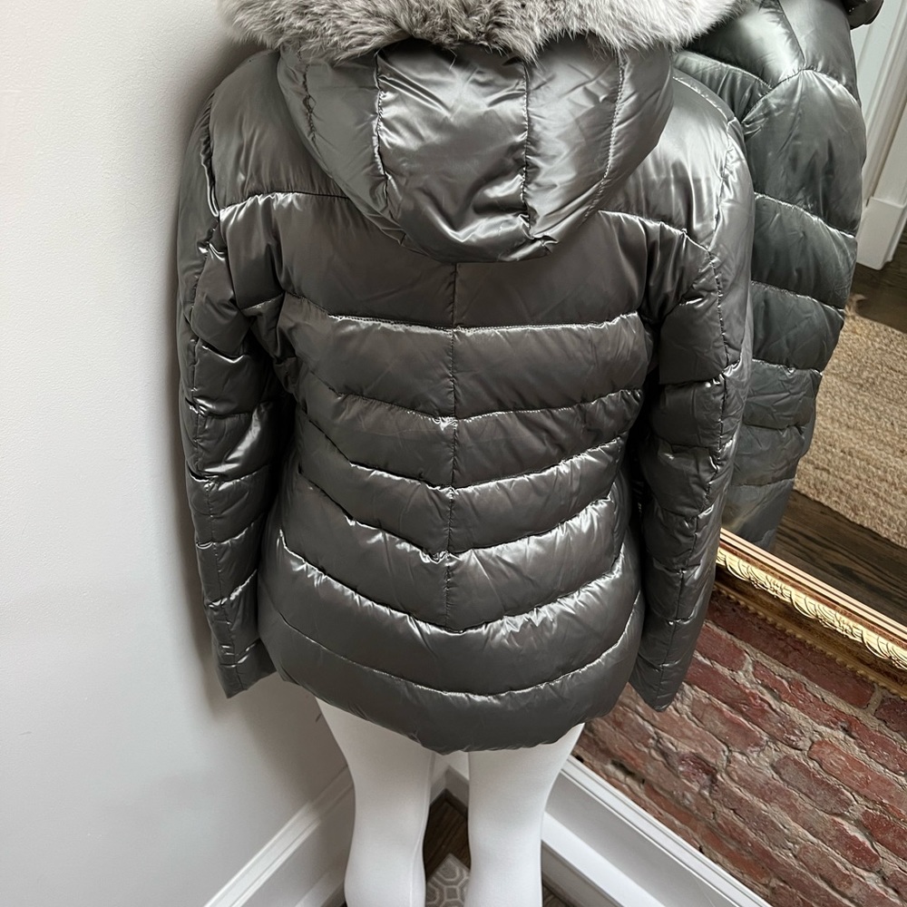 MAXIMILIAN silver fur coat - Picture 12 of 16
